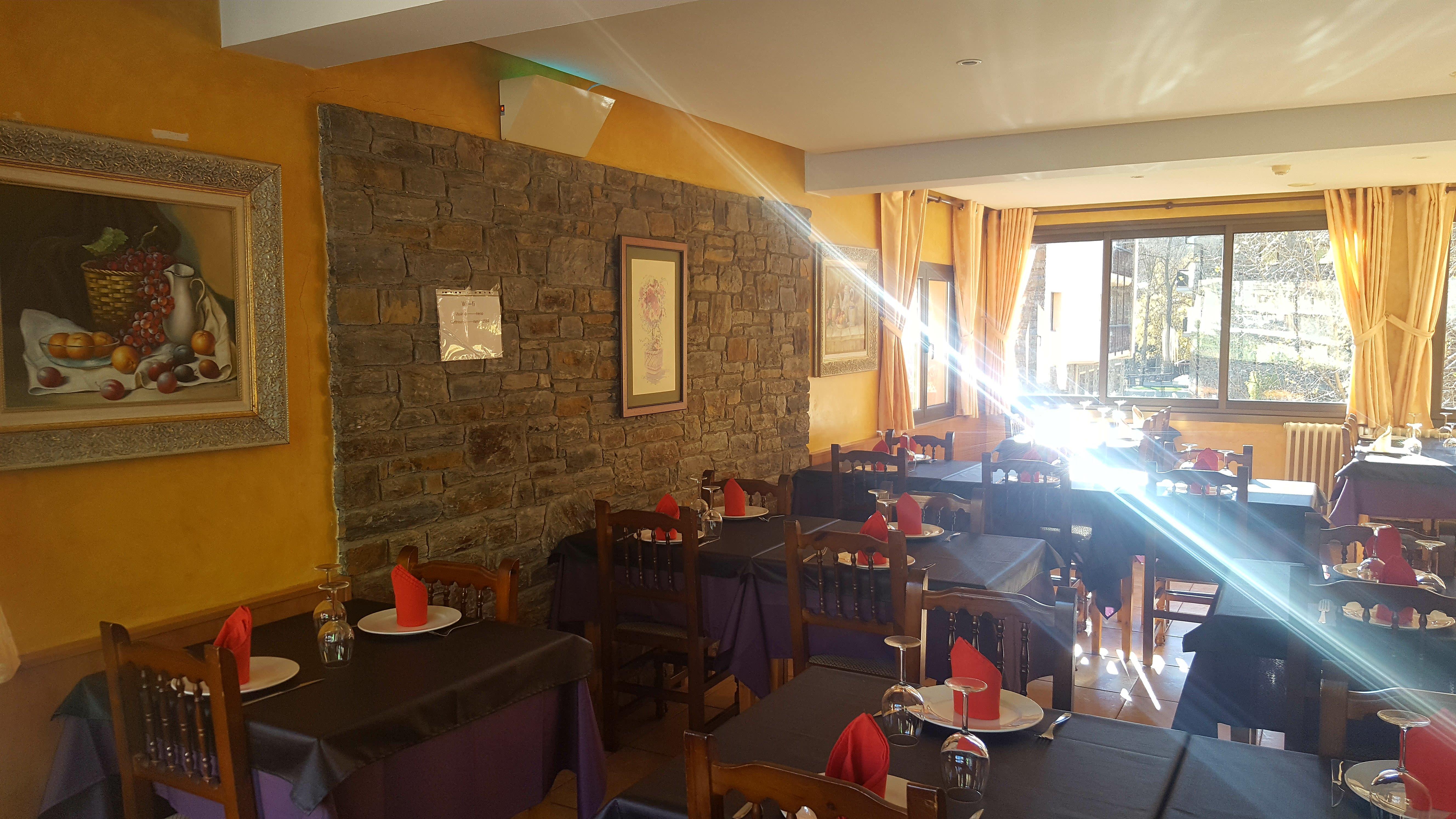 Hotel Sucara La Cortinada Ngoại thất bức ảnh