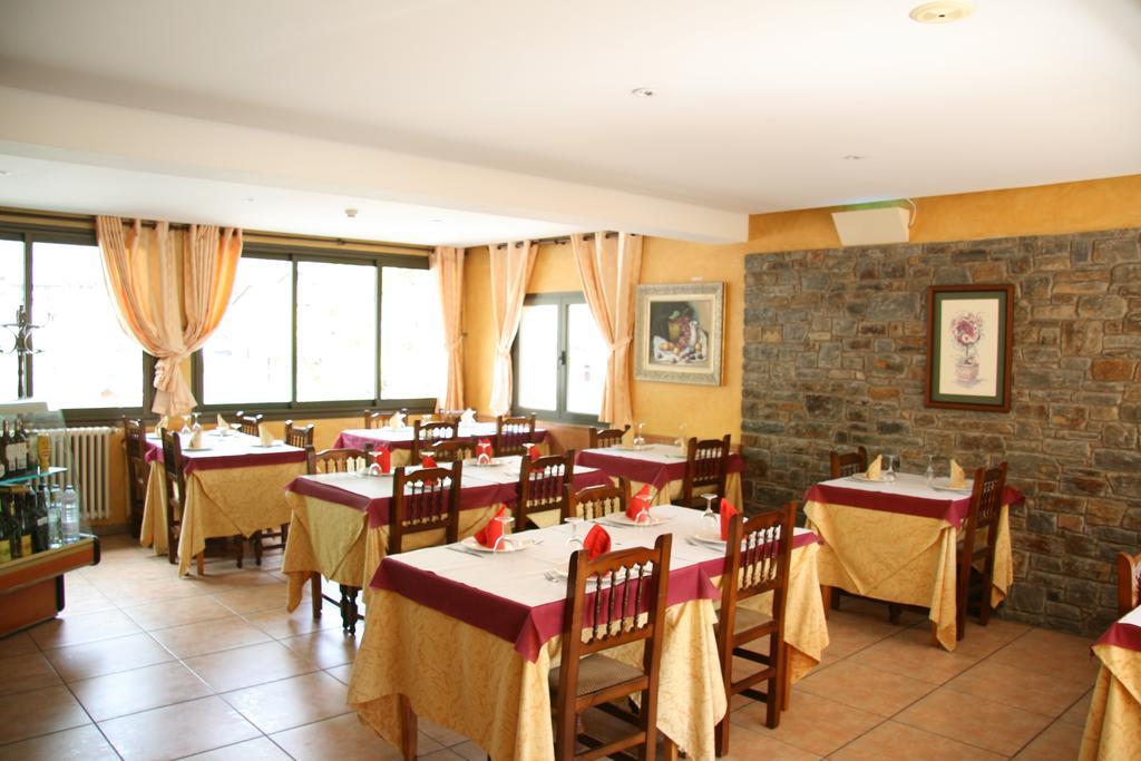 Hotel Sucara La Cortinada Ngoại thất bức ảnh