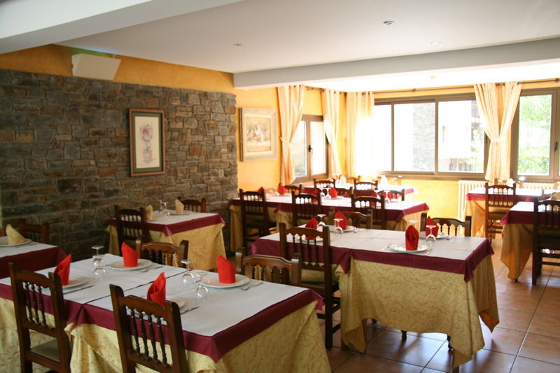 Hotel Sucara La Cortinada Ngoại thất bức ảnh